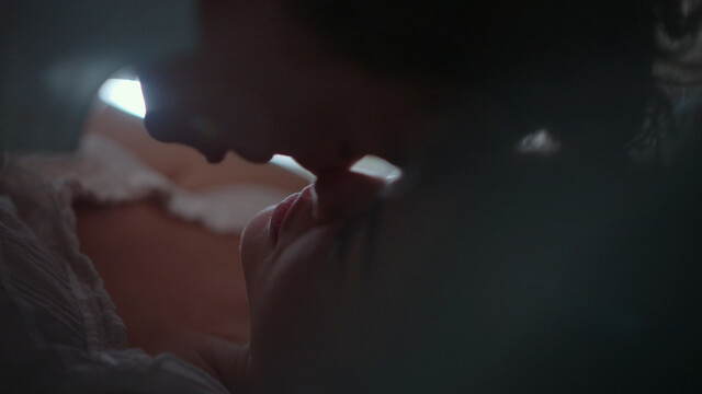 Maia Mitchell sexy – The Artful Dodger s01e08 (2023)