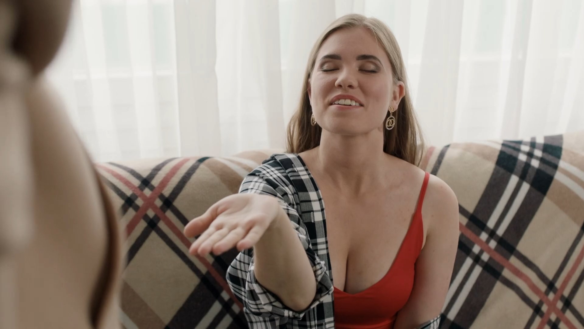 Anastasia Kabatskova sexy – Supermom for Casanova (Supermama dlya Kazanovy) s01e02-03 (2023)