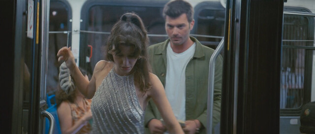 Beren Saat sexy – Last Call for Istanbul (Istanbul Için Son Çagri) (2023)