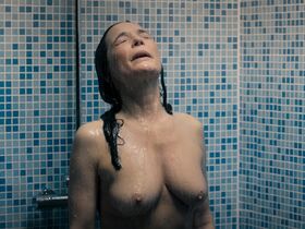 Julia Stemberger nude – M - Eine Stadt sucht einen Morder s01e03 (2019)