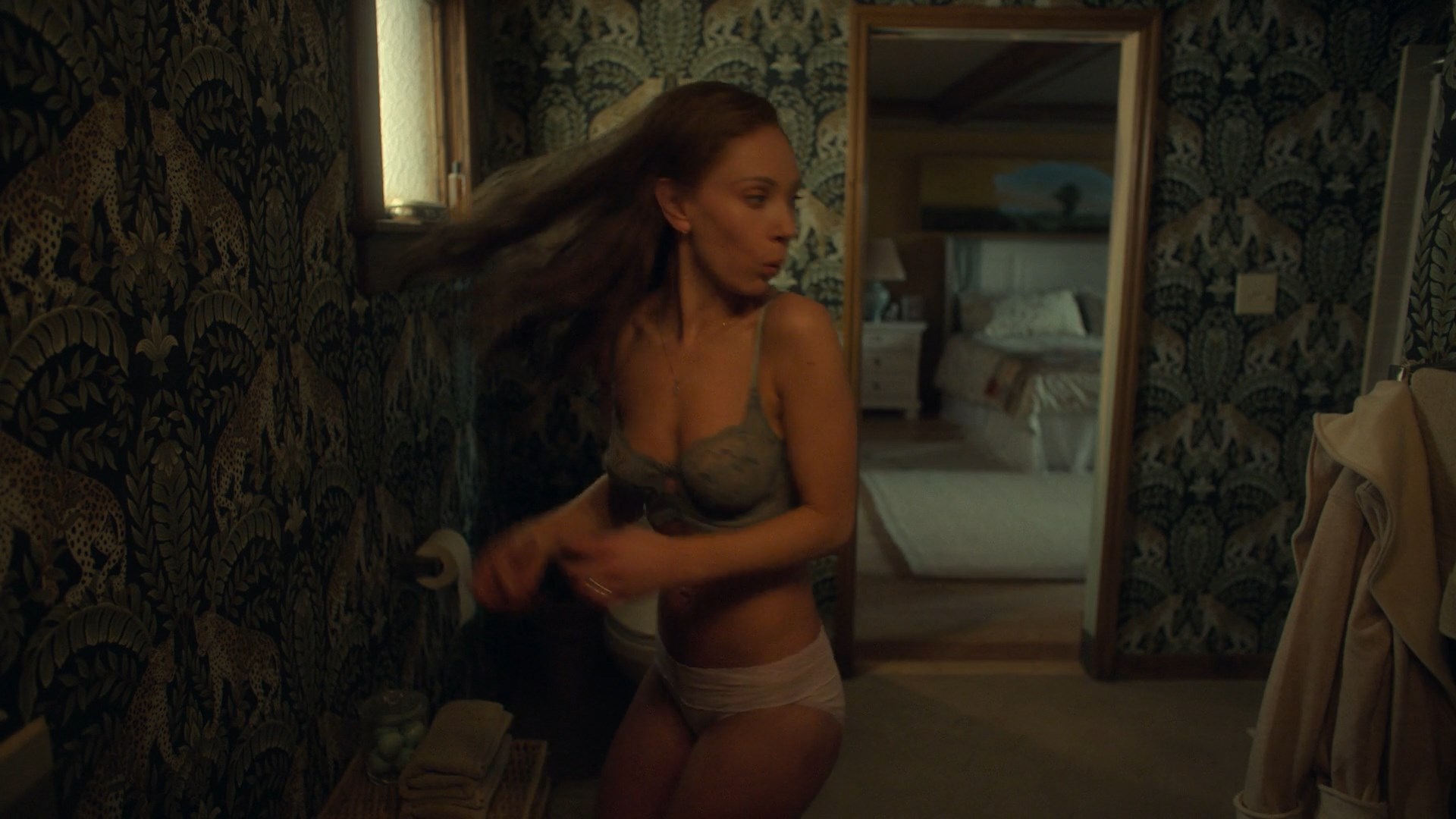 Juno Temple sexy – Fargo s05e02 (2023)