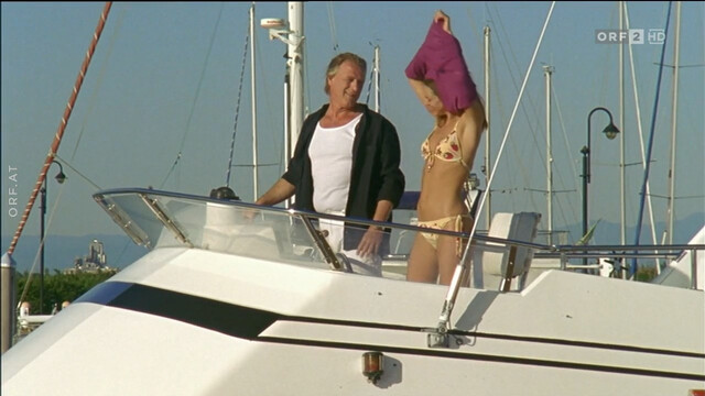 Ina-Alice Kopp nude – Oben ohne s02e03-04 (2007)