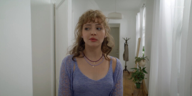 Yuliya Khlynina sexy – Sosedka s01e01-02 (2023)