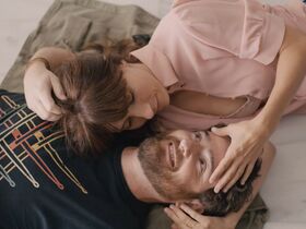 Bárbara Goenaga sexy – Home owners (Para entrar a vivir) (2022)