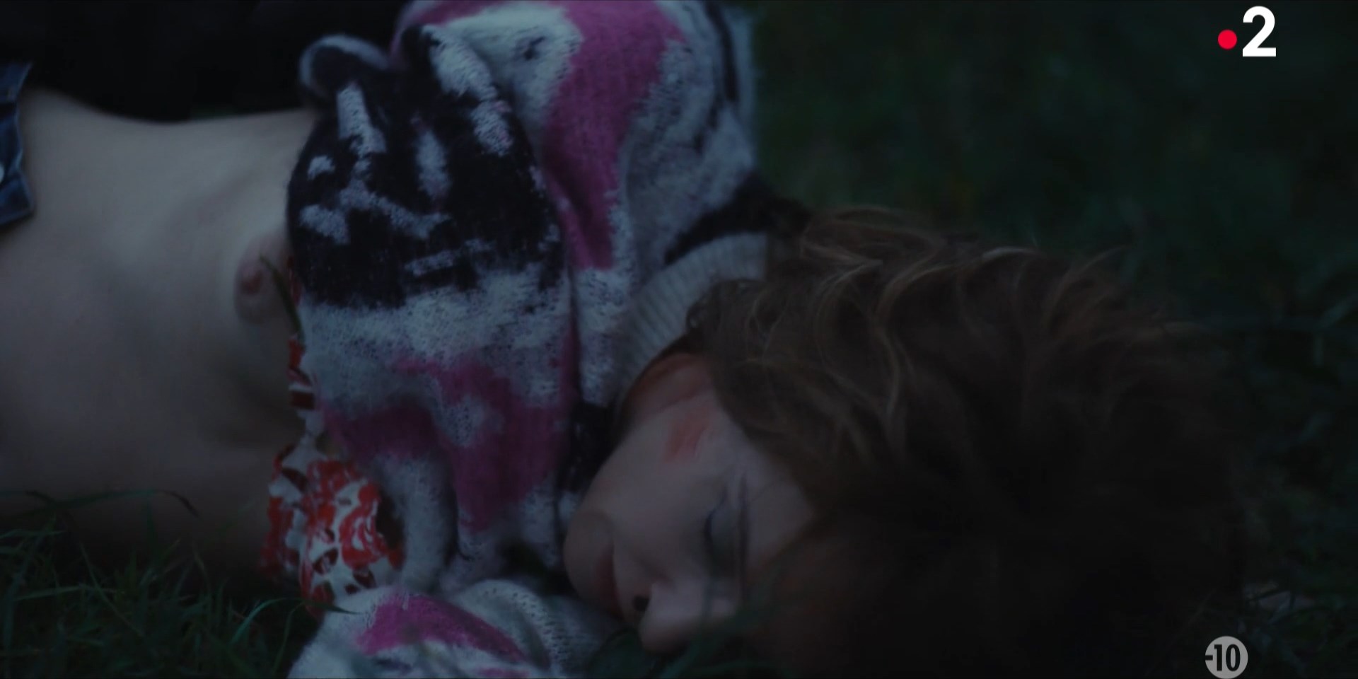 Alix Poisson nude – Sambre s01e01 (2023)