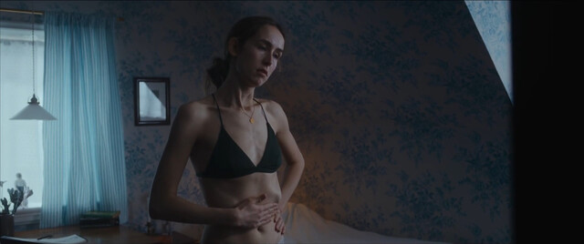 Sarah Juel Werner nude – Som Strå (2022)