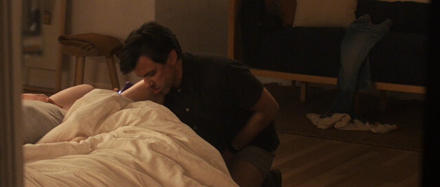 Emma Stone sexy – The Curse s01e01 (2023)