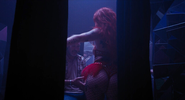 Bella Thorne sexy – Rumble Through the Dark (2023)