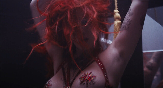 Bella Thorne sexy – Rumble Through the Dark (2023)