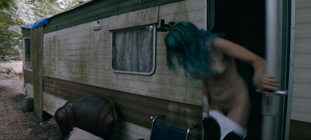 Manon Soberon nude – River (2022)