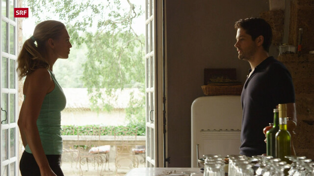 Julie Engelbrecht sexy – Ein Sommer in Südfrankreich (2016)