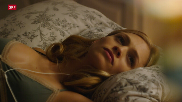 Julie Engelbrecht sexy – Ein Sommer in Südfrankreich (2016)