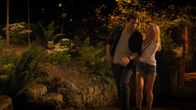 Pia Stutzenstein sexy – Im Schatten das Licht (2019)