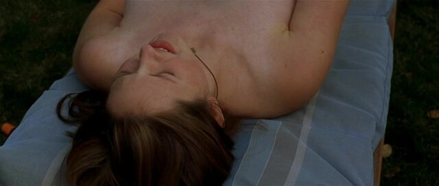 Jessica Campbell nude - The Safety of Objects (2001)