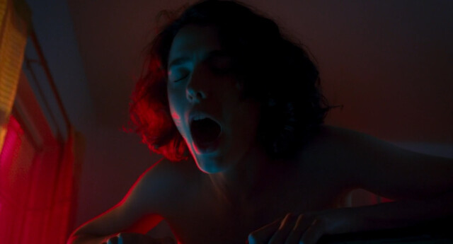 Margaret Qualley sexy, Geraldine Viswanathan sexy, Savanna Ziegler nude, etc – Drive-Away Dolls (2024)
