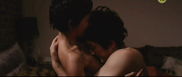 Shin Eun-kyung nude, Shim Yi-young nude - Love, in between (2010)