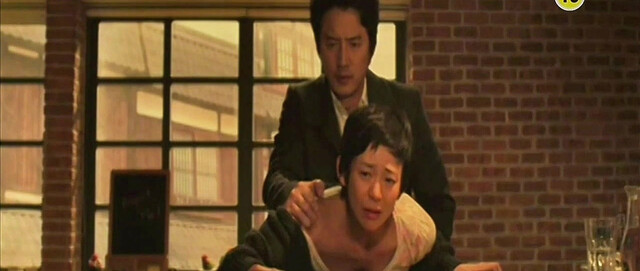Shin Eun-kyung nude, Shim Yi-young nude - Love, in between (2010)