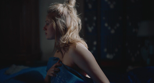 Daphné Patakia nude, Nadia Tereszkiewicz sexy - Belladone (2025)