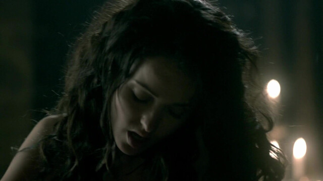 Karen Hassan nude - Vikings s03e10,s04e03,e06 (2015)