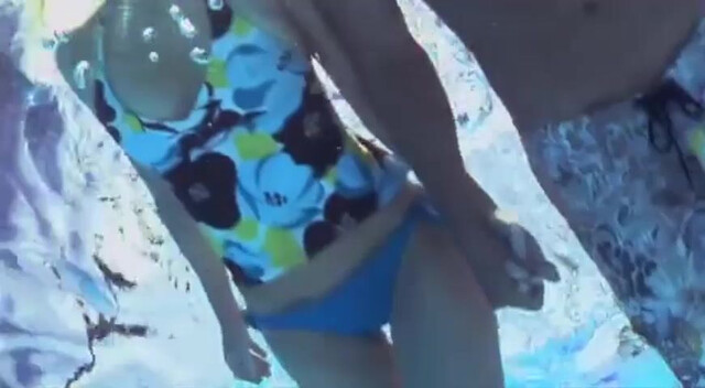 Heather Locklear sexy - Flirting with Forty (2008)