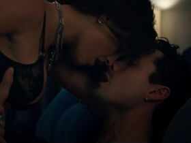 Madelyn Cline sexy, Chase Sui Wonders sexy, Sarah Pidgeon sexy - I Know What You Did Last Summer (2025)