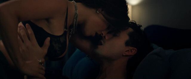 Madelyn Cline sexy, Chase Sui Wonders sexy, Sarah Pidgeon sexy - I Know What You Did Last Summer (2025)