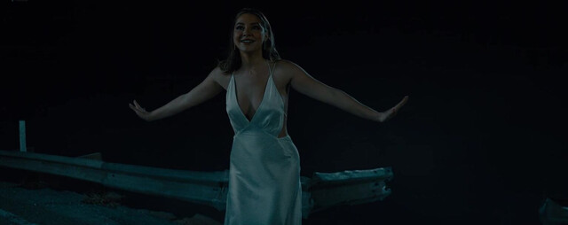 Madelyn Cline sexy, Chase Sui Wonders sexy, Sarah Pidgeon sexy - I Know What You Did Last Summer (2025)