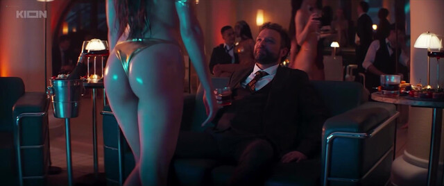 Yana Anosova nude, Emiliya Chunosova nude, Lolita Taborko nude, etc - Zhizn po vyzovu (2025)