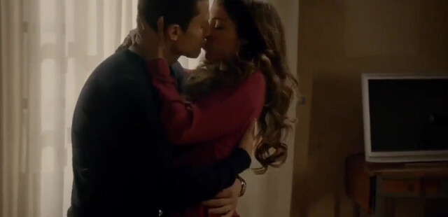 Hiba Abouk nude - El Principe s01e12 (2014)