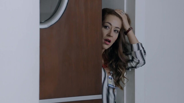 Camy Jiménez sexy - Infieles s01e01 (2017)