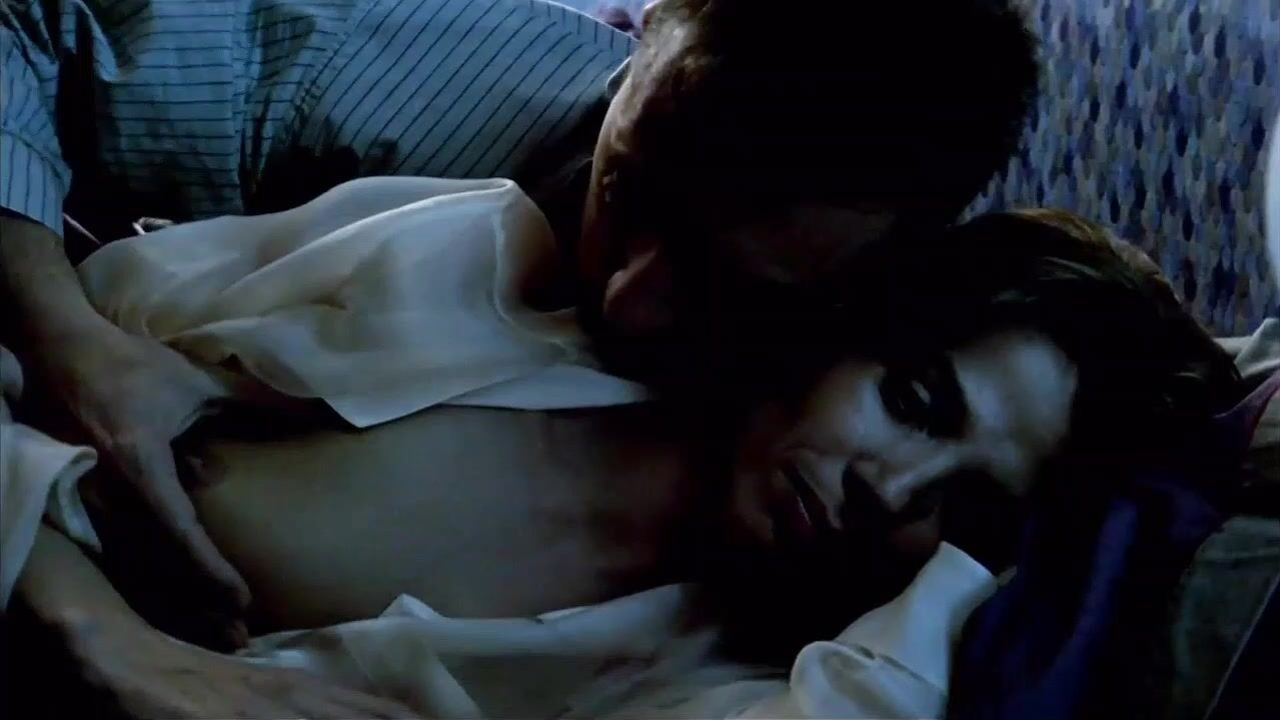 Victoria Abril nude - Intruso (1993) HD