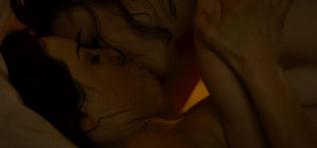 Margaret Qualley nude, Aubrey Plaza nude, Lera Abova nude, Grace Lord nude, Layne Lazor nude - Honey Don't! (2025)