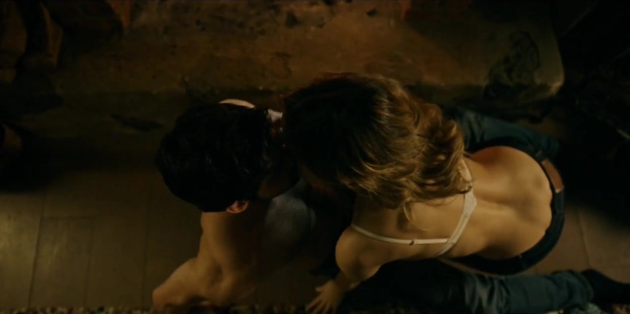 Irene Montala sexy - Presunto Culpable s01e07 (2018)