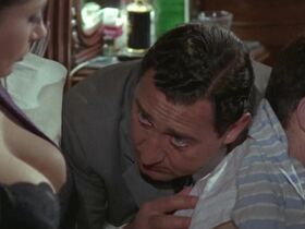 Adriana Giuffre sexy - Il medico della mutua (1968)