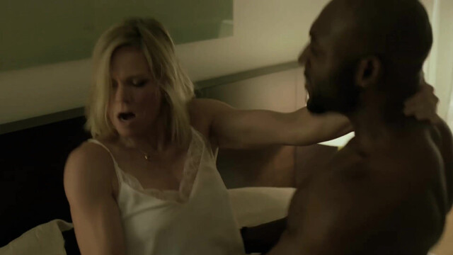 Megan Fahlenbock sexy - 19-2 s03e03 (2016)