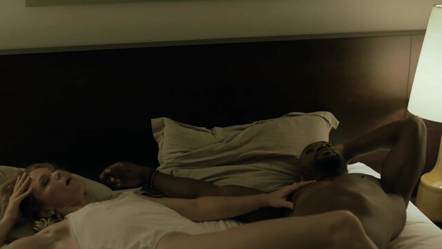 Megan Fahlenbock sexy - 19-2 s03e03 (2016)