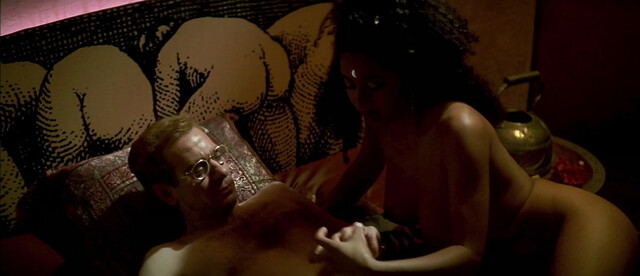 Vicenta N'Dongo nude - Airbag (1997)