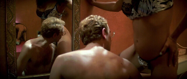 Vicenta N'Dongo nude - Airbag (1997)