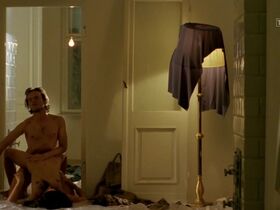 Grażyna Wolszczak nude - Gry Uliczne (1996)