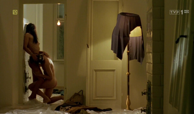 Grażyna Wolszczak nude - Gry Uliczne (1996)