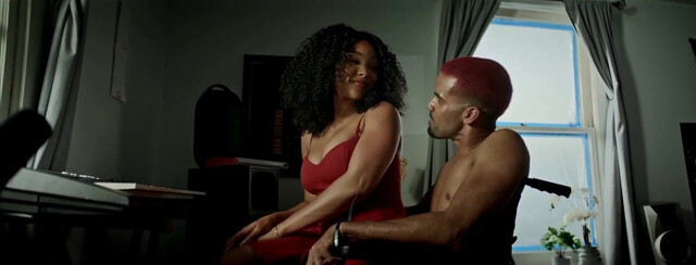 Asia Holiday sexy - The Follower (2025)