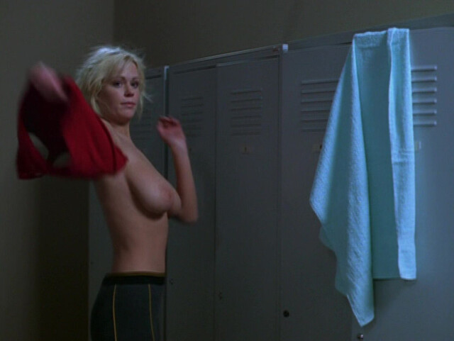 Monika Verbutaite nude, Egle Zakarevieiute nude - Endangered Species (2002)