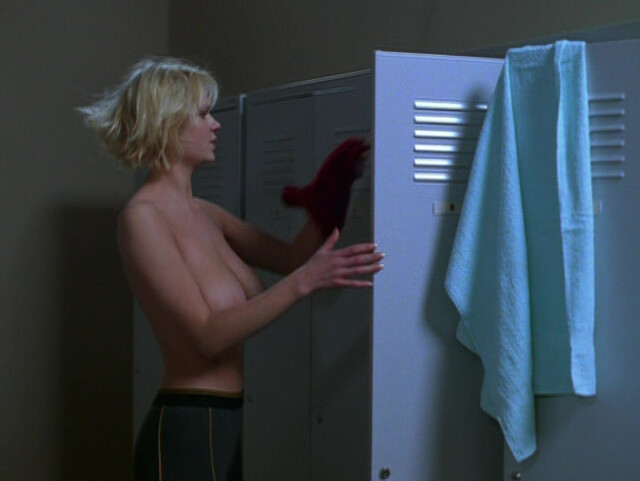 Monika Verbutaite nude, Egle Zakarevieiute nude - Endangered Species (2002)