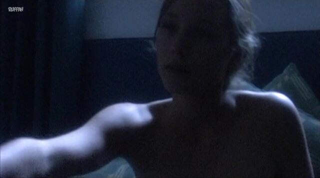 Sabine Timoteo nude - Die Freunde der Freunde (2002)