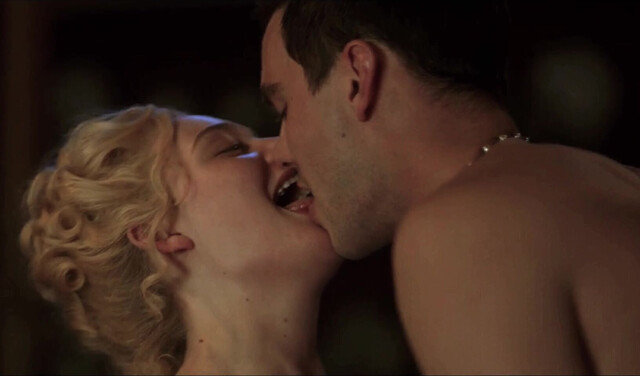 Elle Fanning nude - The Great s01e4-9, s02e9, s03e10 (2021)