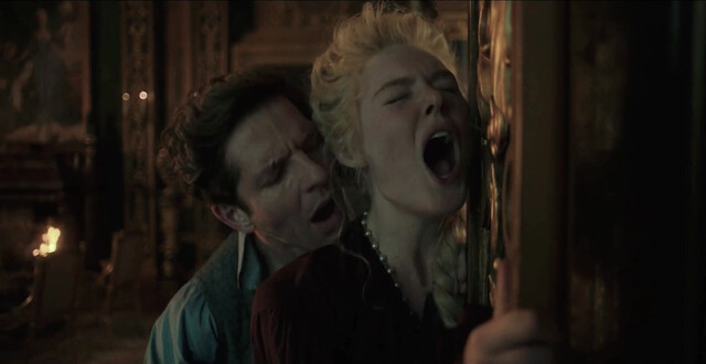 Elle Fanning nude - The Great s01e4-9, s02e9, s03e10 (2021)