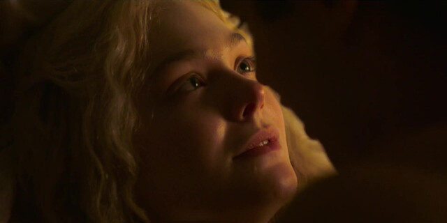 Elle Fanning nude - The Great s01e4-9, s02e9, s03e10 (2021)