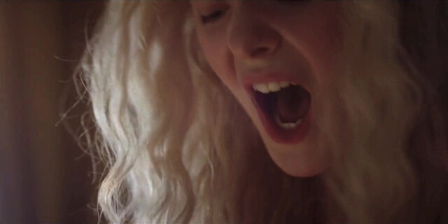 Elle Fanning nude - The Great s01e4-9, s02e9, s03e10 (2021)