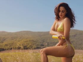 Kiara Advani sexy - War 2 (2025)