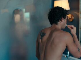 Madelyn Cline sexy - The Map That Leads to You (2025)